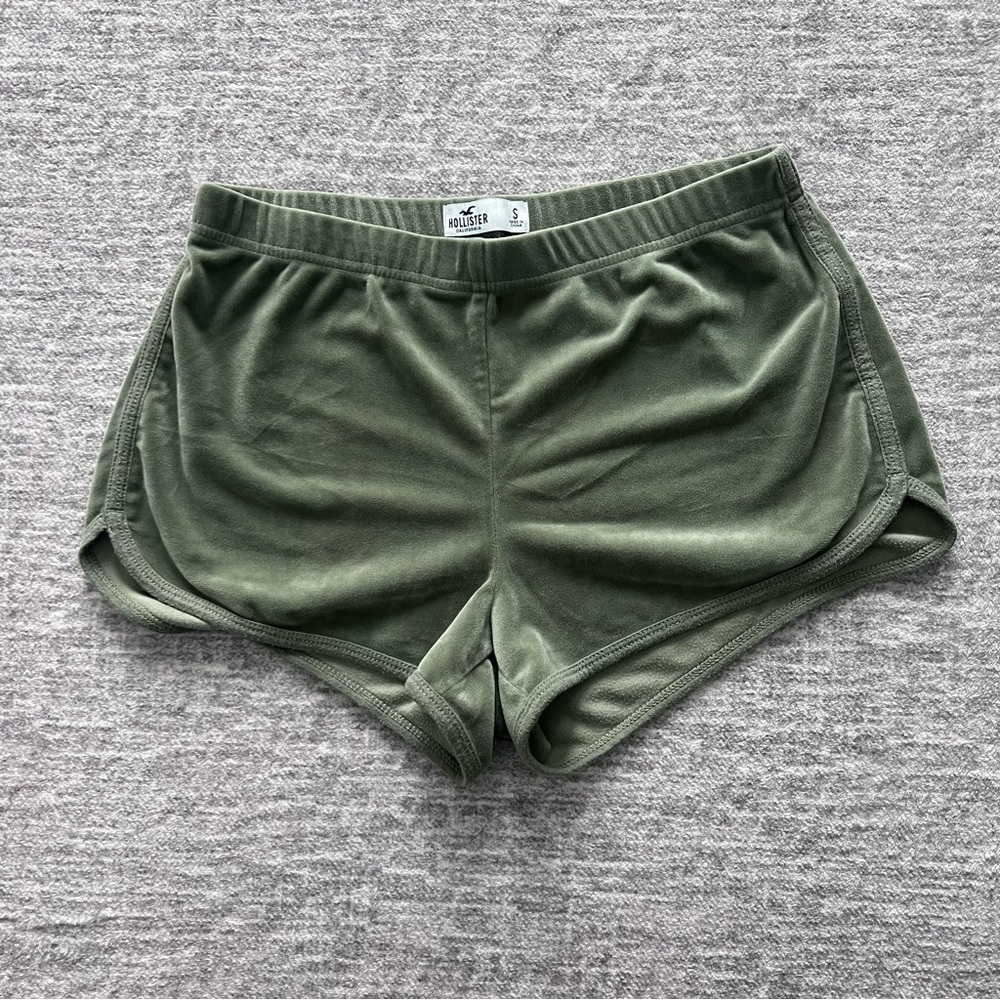 Hollister Sage Green Casual Shorts